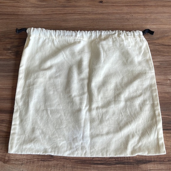 Pre-owned Fendi Cream Dust Bag - Picture 2 of 5